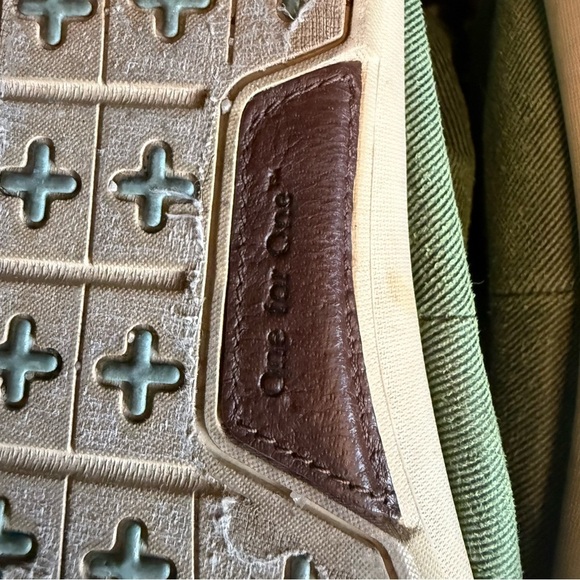 TOMS Canvas Chukka High-Low Ankle Boot Shoe Green Faux Leopard Fur Lined
US 10 - Picture 9 of 11